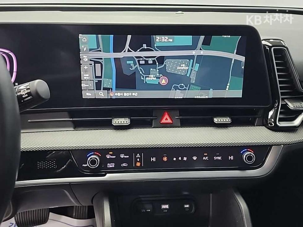 2022 - kia sportage