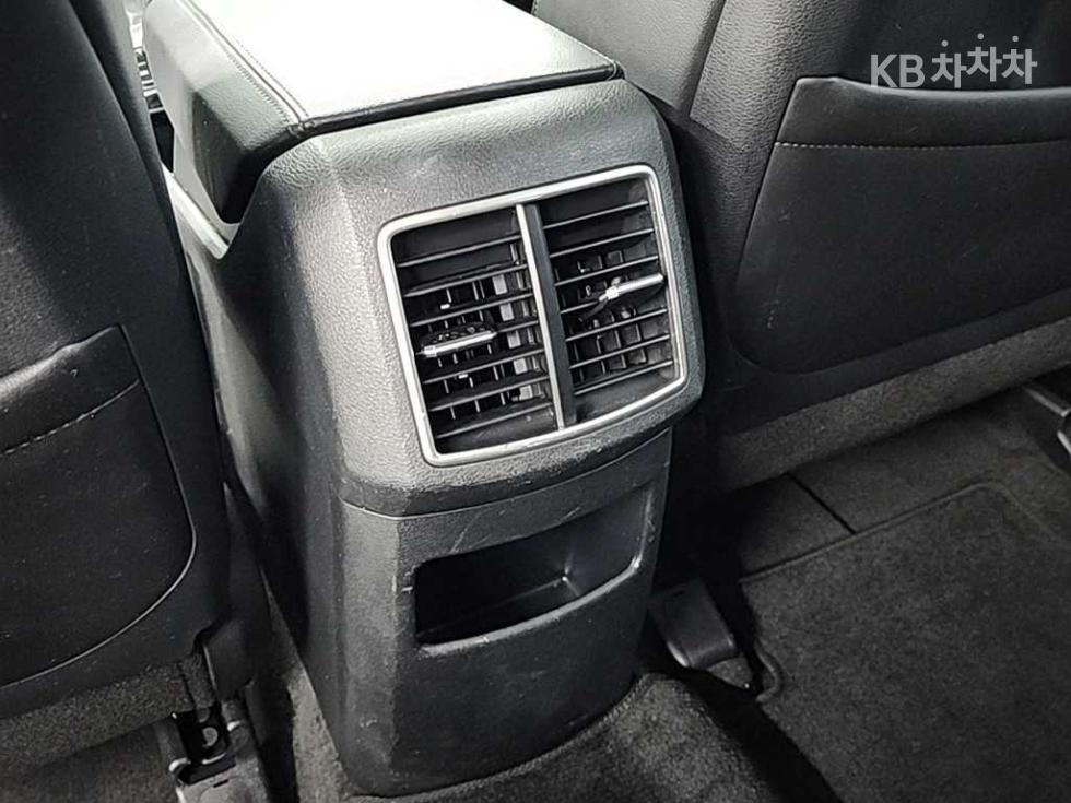 2022 - kia sportage