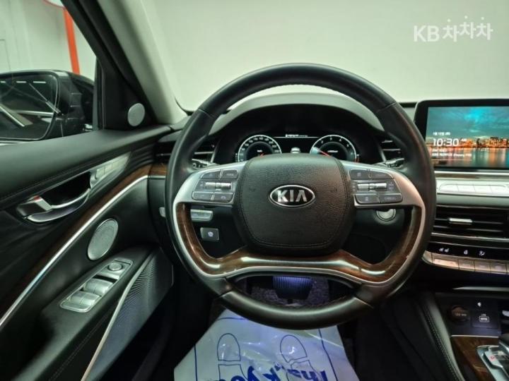 Kia K9 The 3.8 GDI AWD Platinum Ⅲ 10