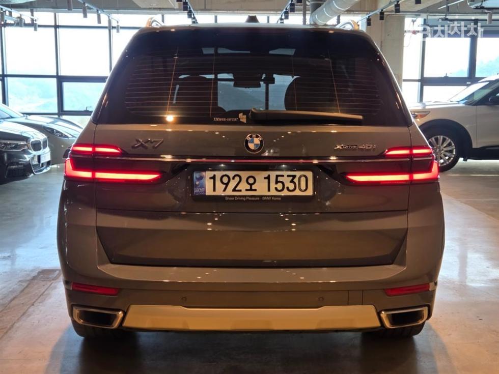 BMW X7 — miniaturë 4