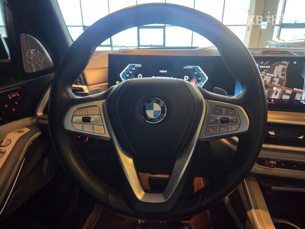 BMW X7 — miniaturë 13