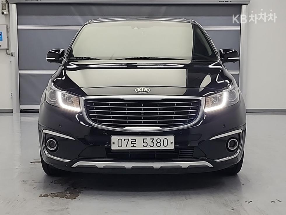 2018 - kia carnival