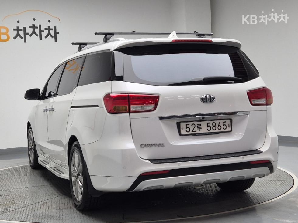 2016 - kia carnival