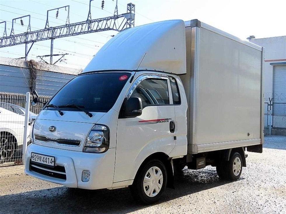 2021 - kia bongo iii