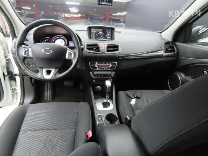 Renault SM3 Neo LE Base Type 8