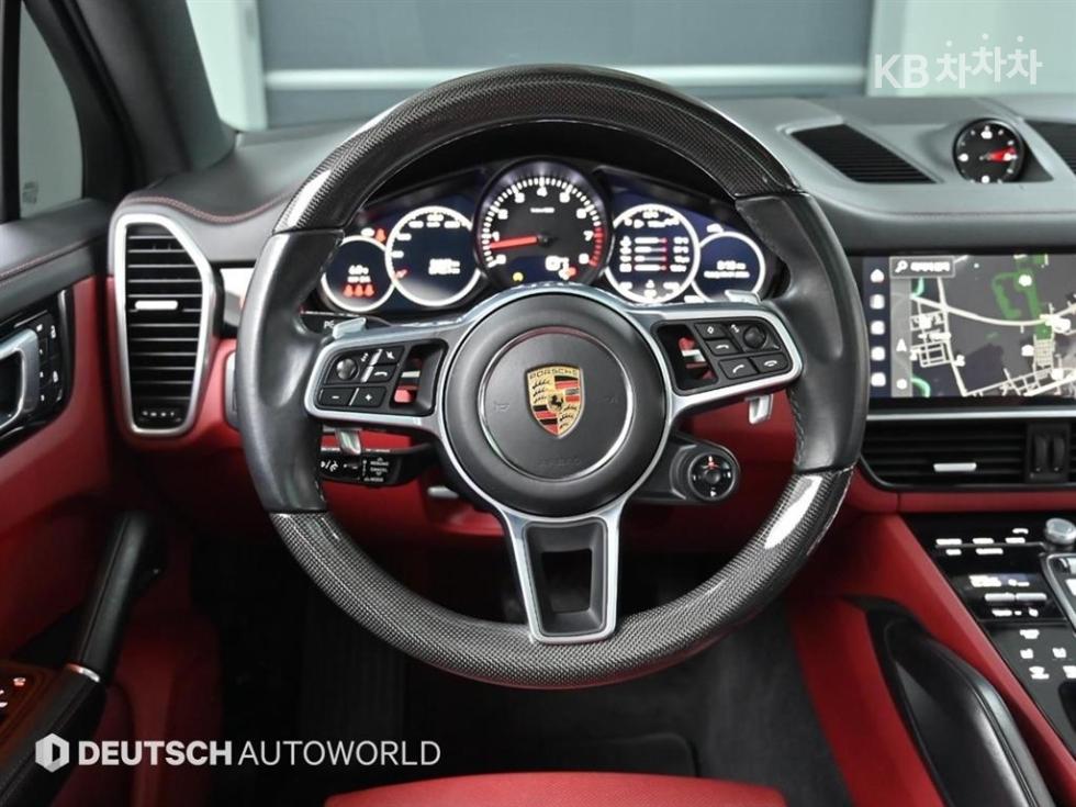 Porsche Cayenne — miniaturë 13