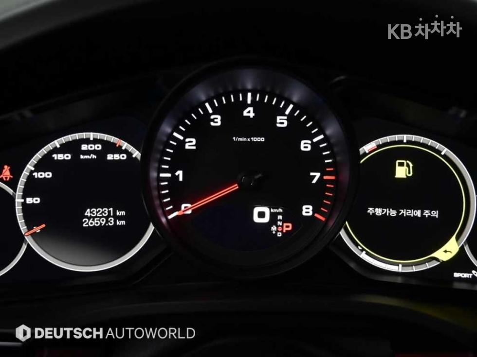 Porsche Cayenne — miniaturë 8