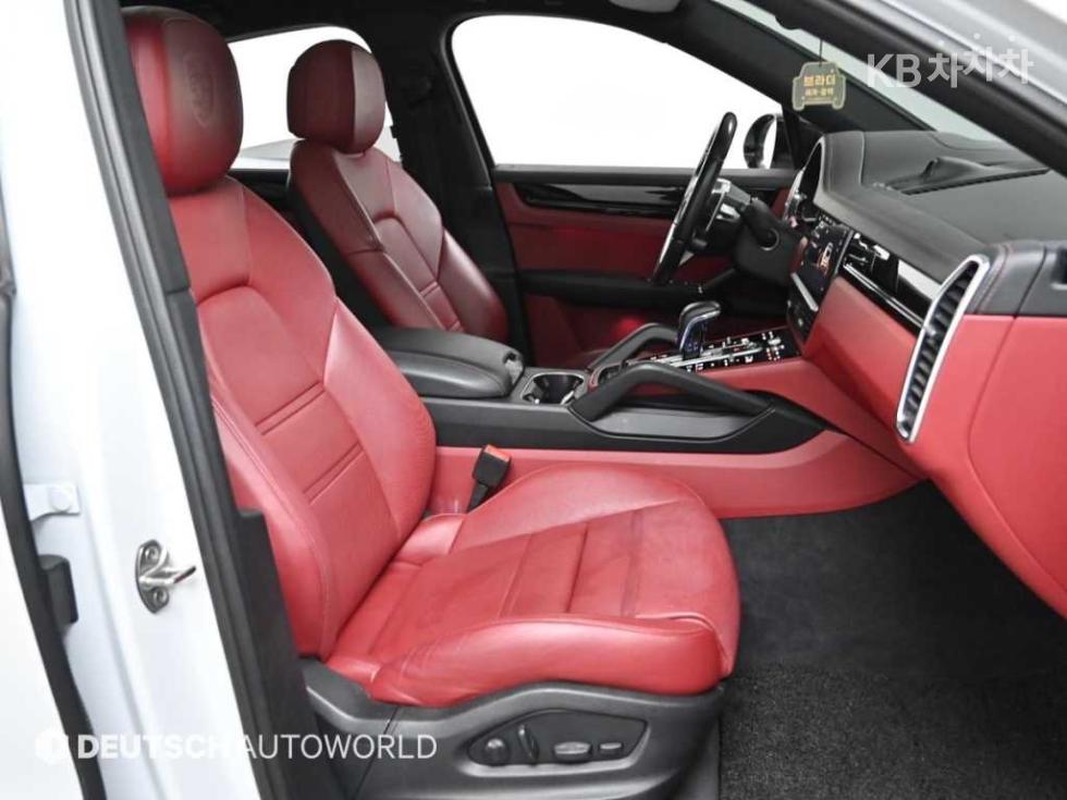Porsche Cayenne — miniaturë 10