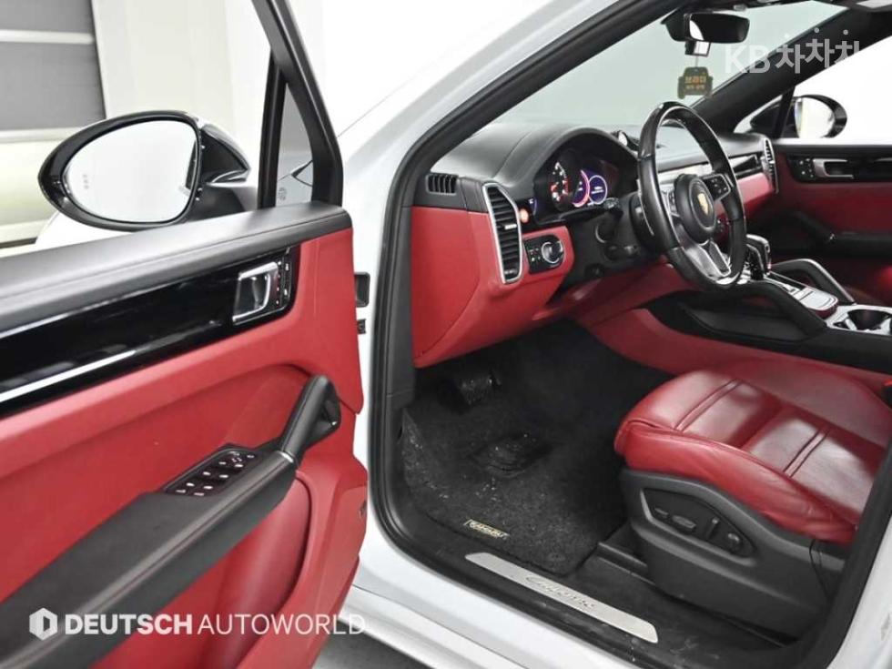 Porsche Cayenne — miniaturë 11