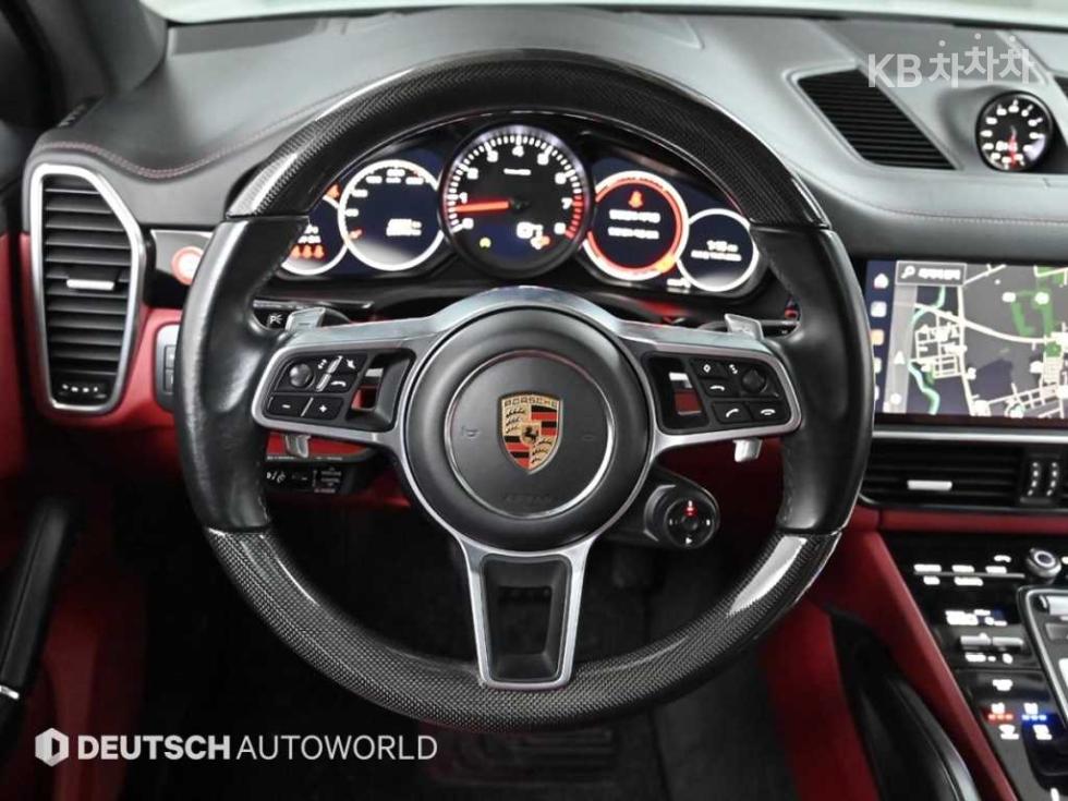 Porsche Cayenne — miniaturë 13