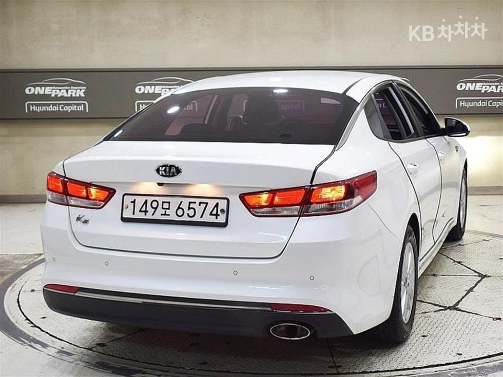 Kia K5 — miniaturë 3