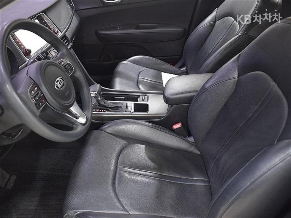 Kia K5 — miniaturë 11
