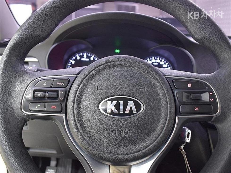 Kia K5 — miniaturë 13