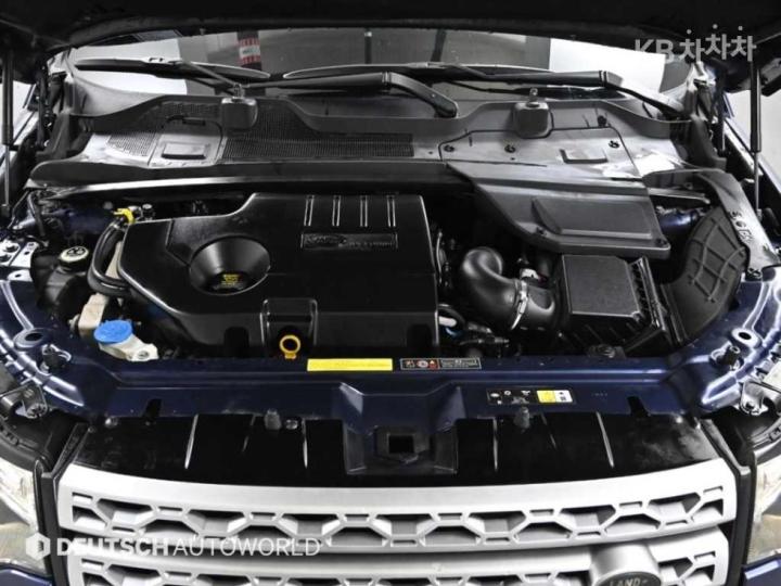 Land Rover Discovery Sport 2.0 TD4 HSE Luxury 7