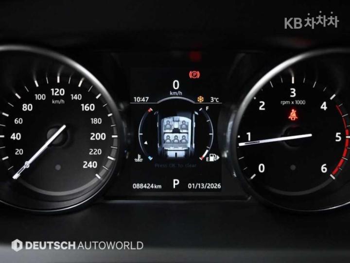 Land Rover Discovery Sport 2.0 TD4 HSE Luxury 9