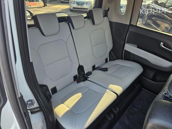 Kia Ray 1.0 Gasoline Signature - фото 13