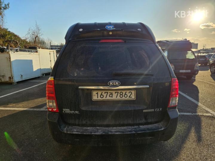 Kia Carnival Grand GLX High Limousine 5