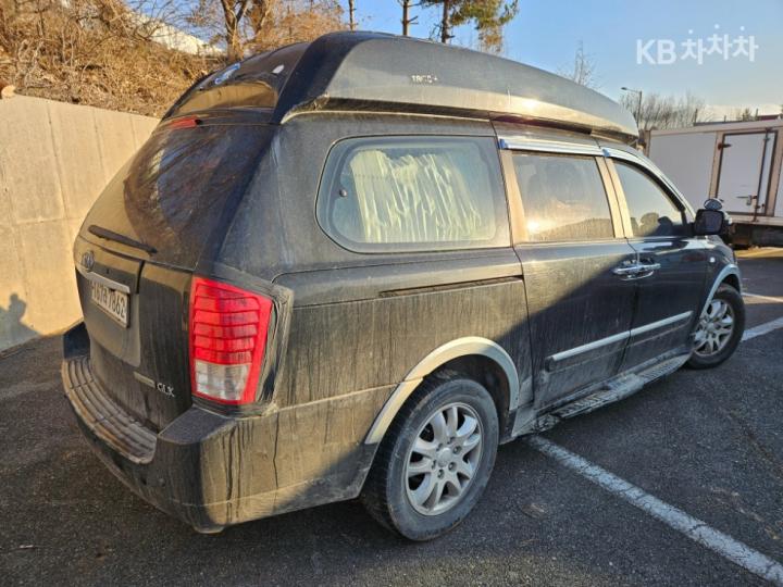 Kia Carnival Grand GLX High Limousine 6