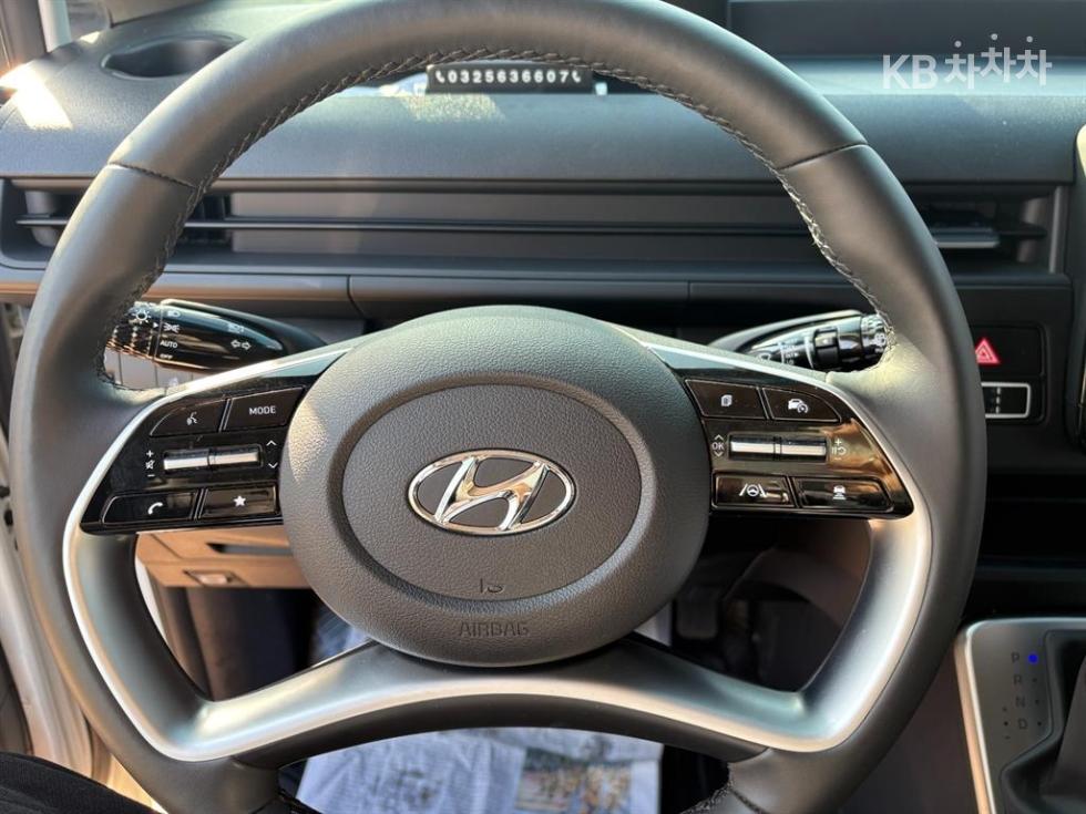 Hyundai Staria — miniaturë 14