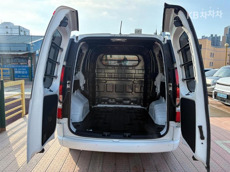 Hyundai Staria — miniaturë 20