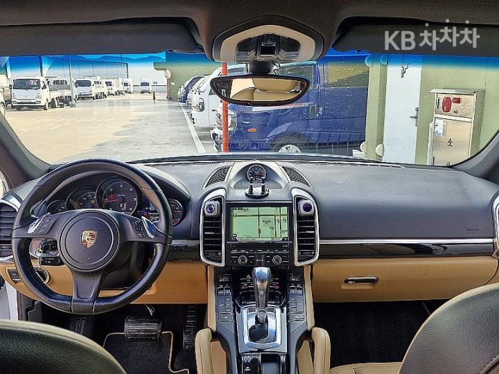 Porsche Cayenne New 958 3.0 Diesel Platinum Edition 8