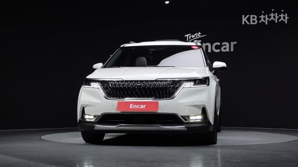 2022 - kia carnival