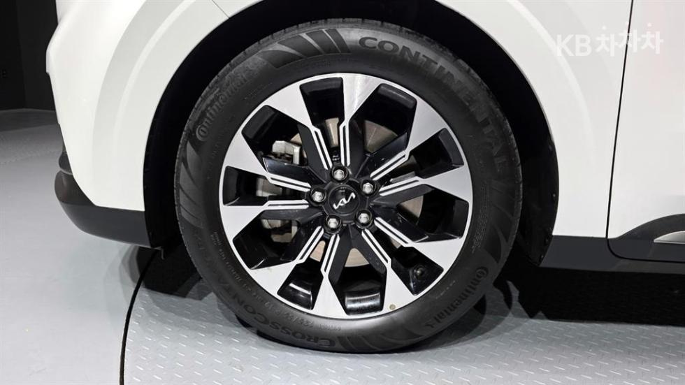 2022 - kia carnival