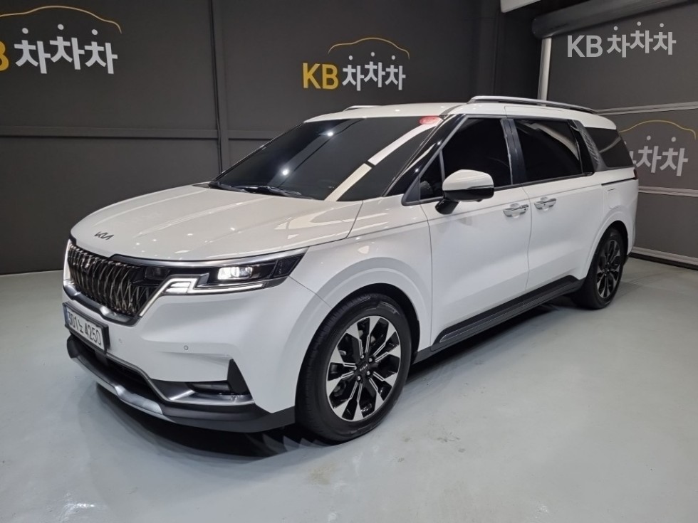 2021 - kia carnival