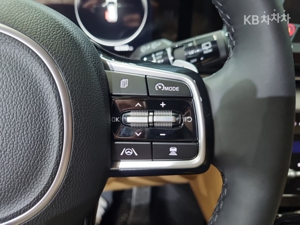 2021 - kia carnival