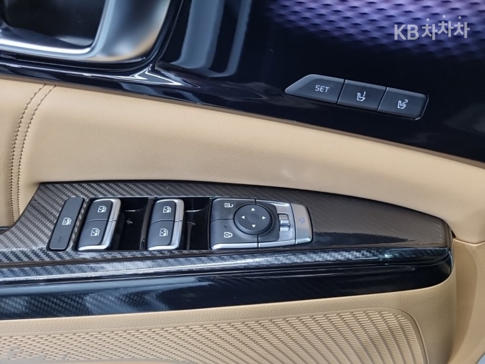2021 - kia carnival