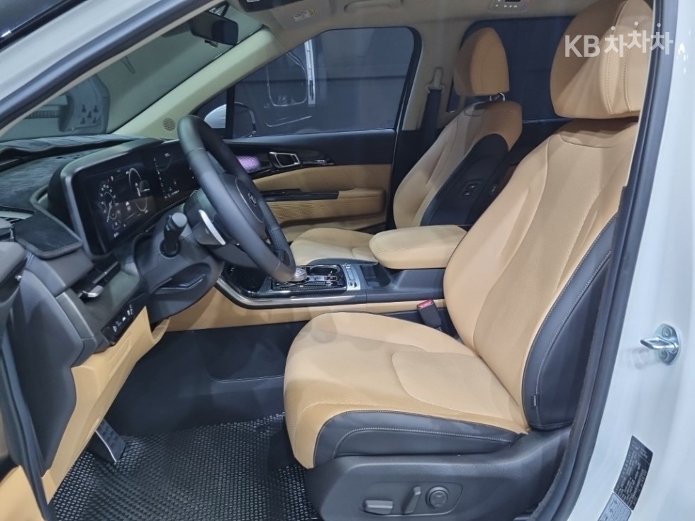 2021 - kia carnival