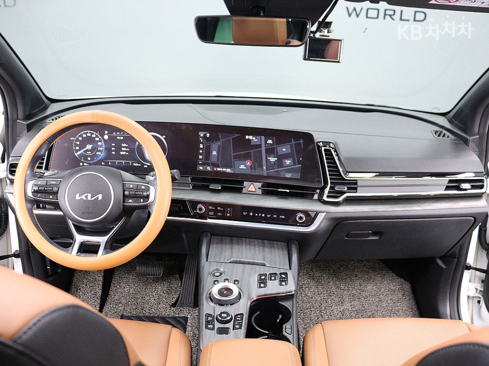 2022 - kia sportage