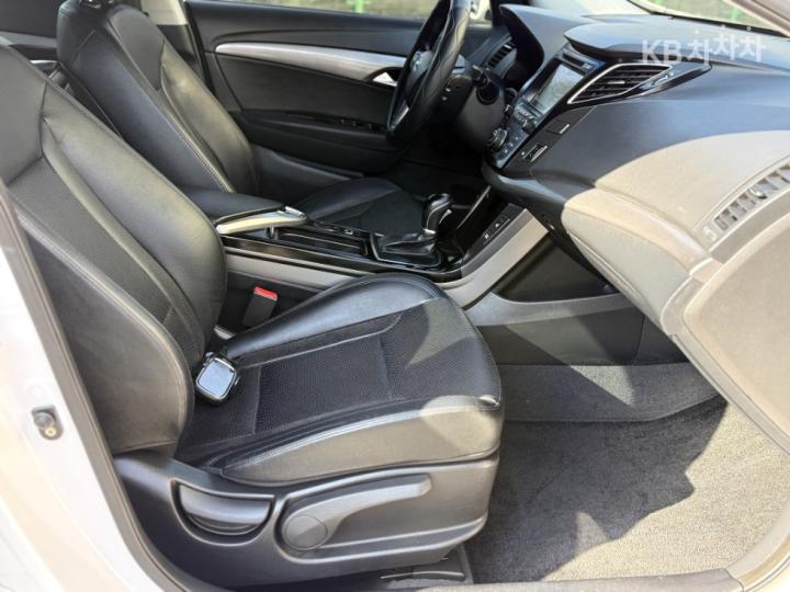 Hyundai i40 Saloon 2.0 GDi PYL 9