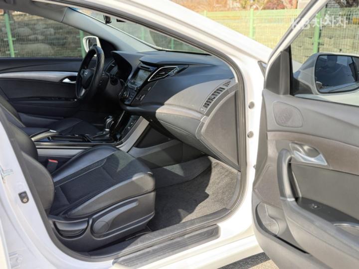 Hyundai i40 Saloon 2.0 GDi PYL 10