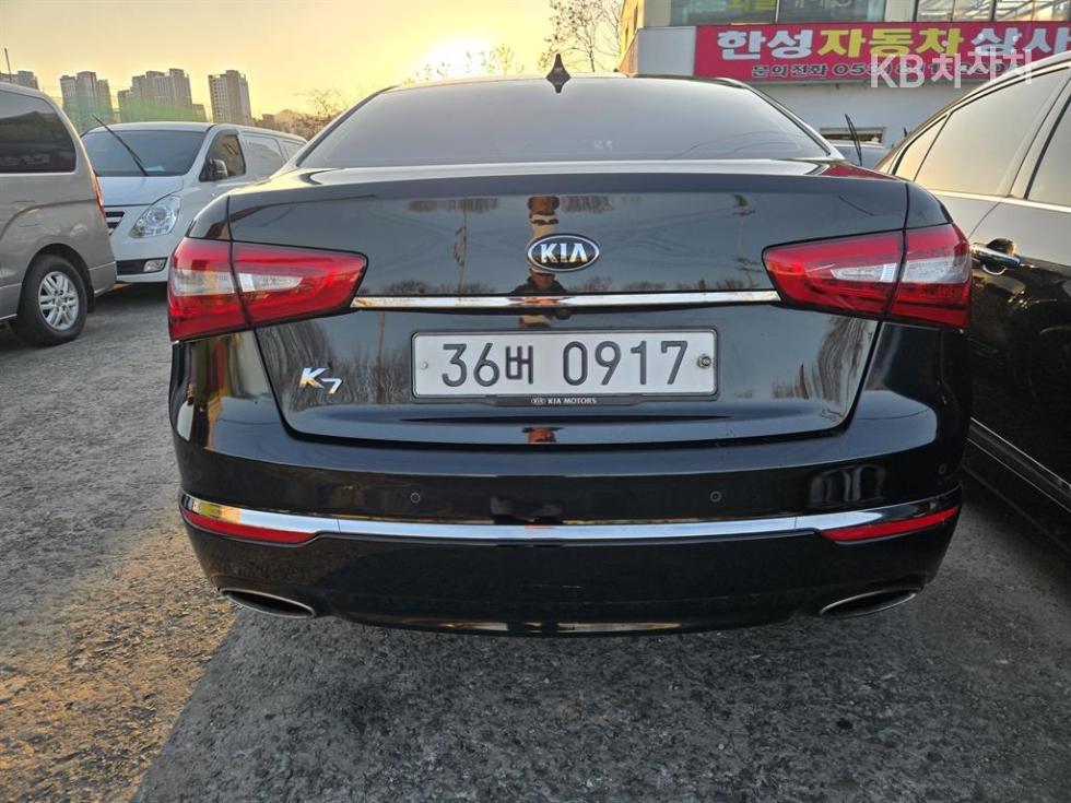 2016 - kia k7