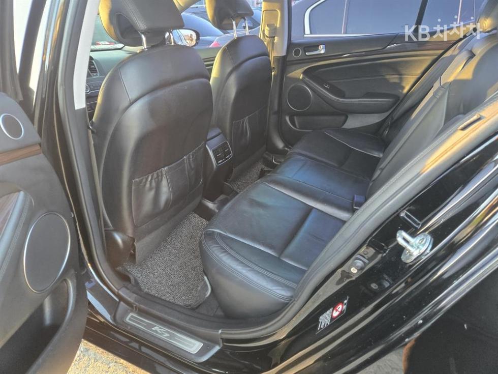 2016 - kia k7