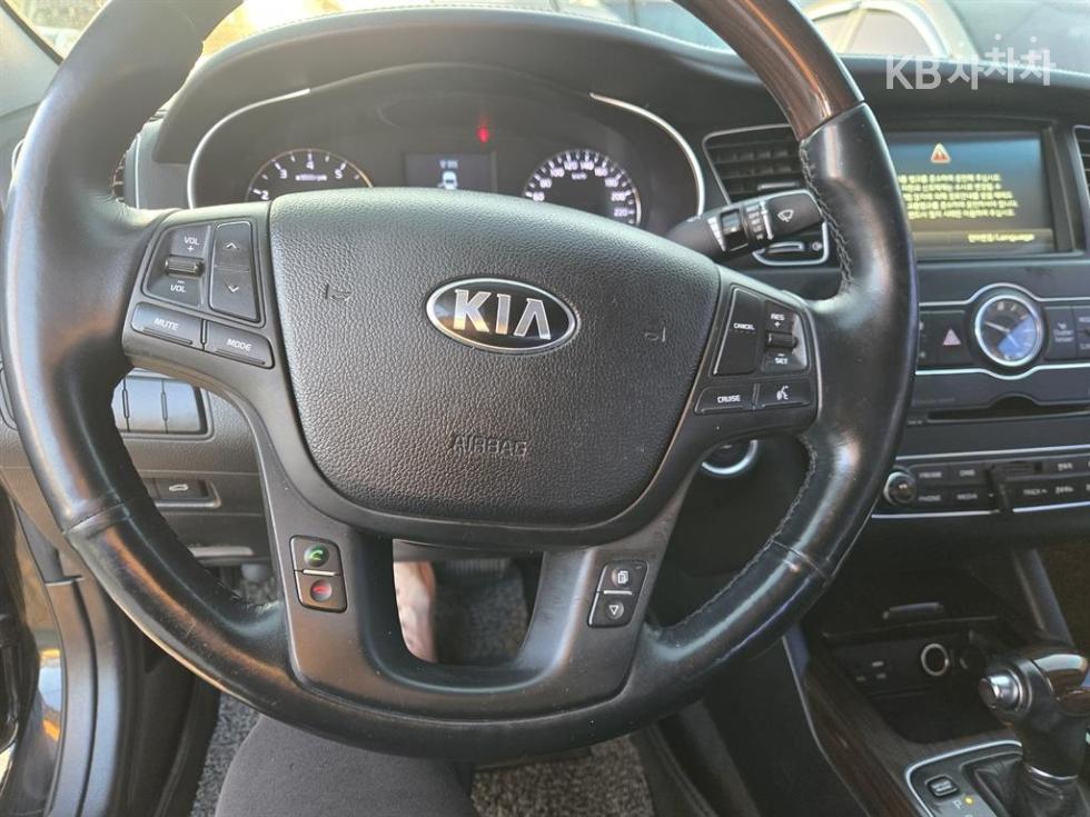 2016 - kia k7
