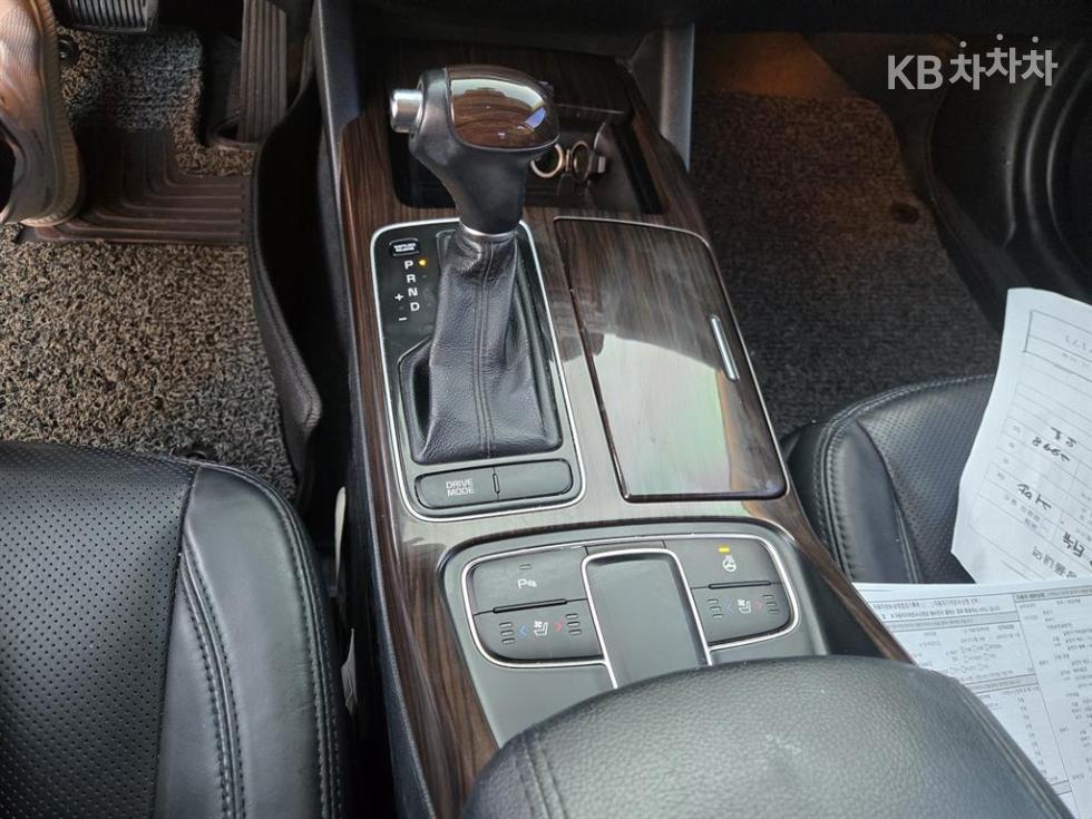 2016 - kia k7