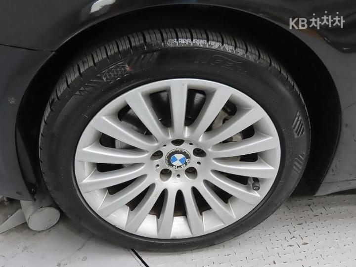 BMW 7 Series New 730d 6