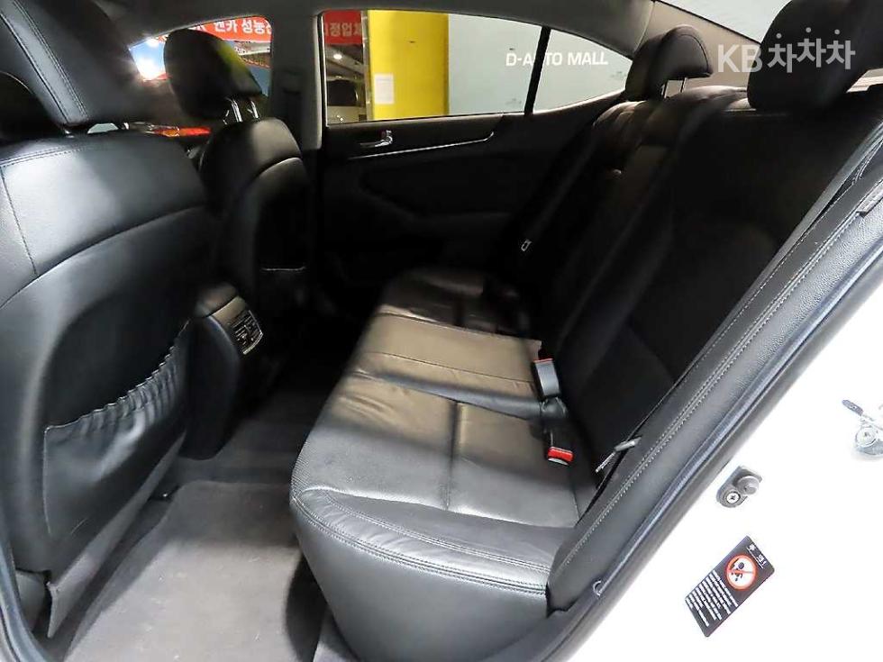 2011 - kia k7