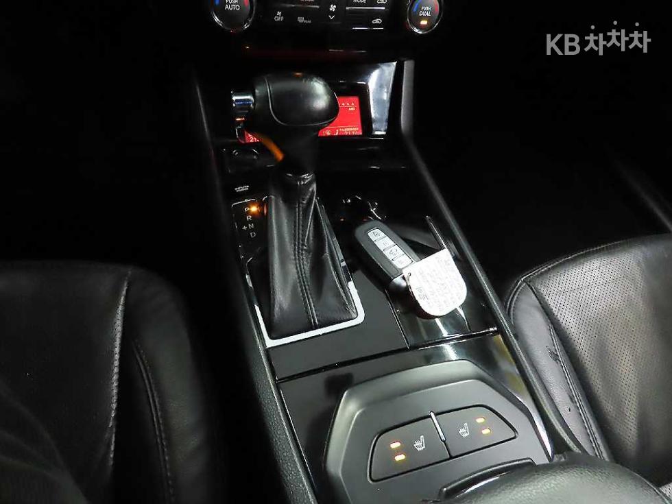 2011 - kia k7