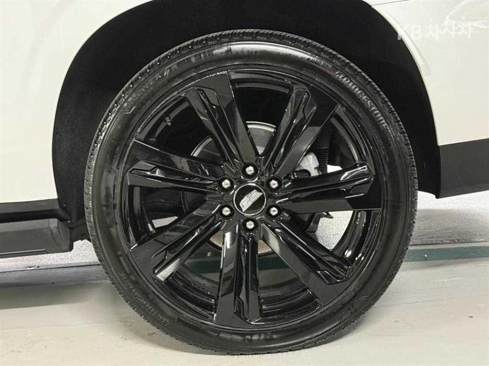 Cadillac Escalade — miniaturë 5