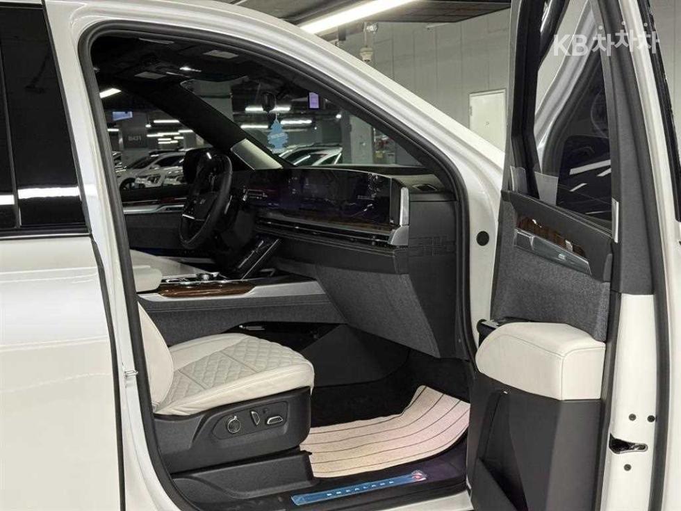 Cadillac Escalade — miniaturë 14