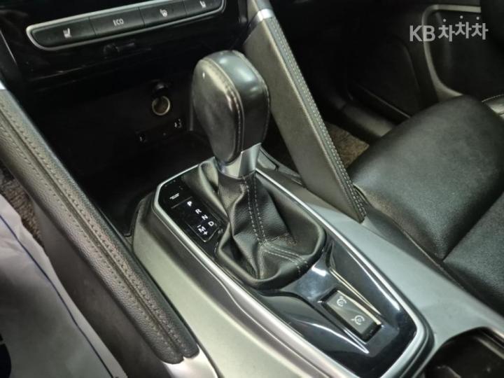 Renault QM6 2.0 GDe 2WD LE 9