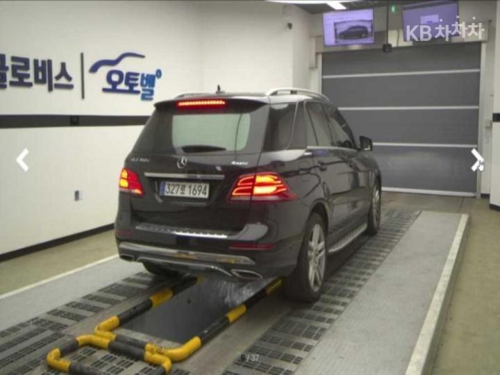 Mercedes-Benz GLE-Class W166 350d 4Matic Base Type 4