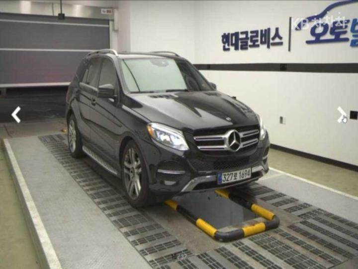 Mercedes-Benz GLE-Class W166 350d 4Matic Base Type 5