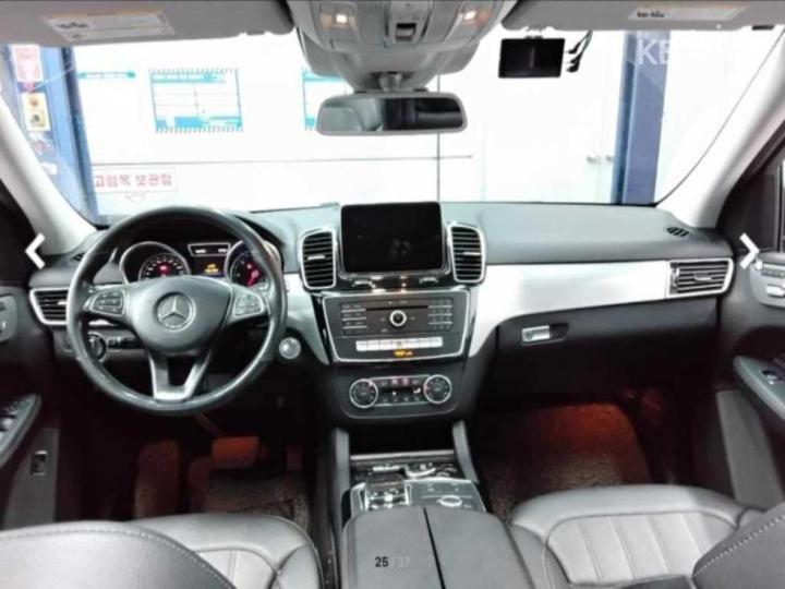 Mercedes-Benz GLE-Class W166 350d 4Matic Base Type 7