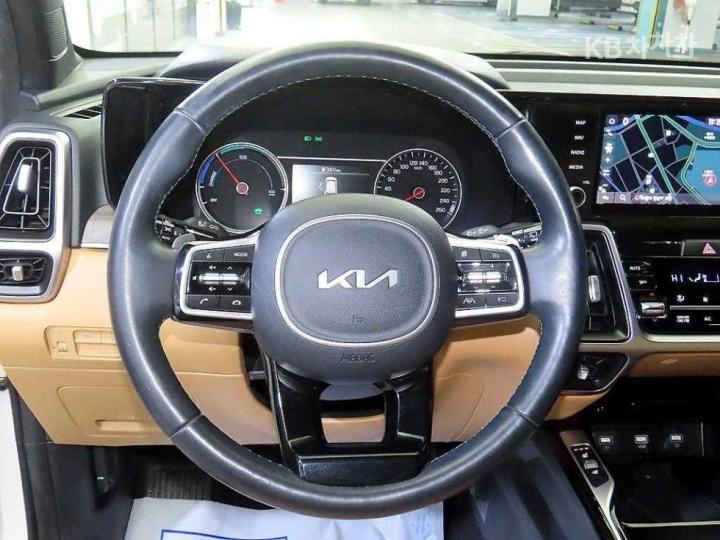 Kia Sorento Hybrid 1.6 HEV Prestige 9