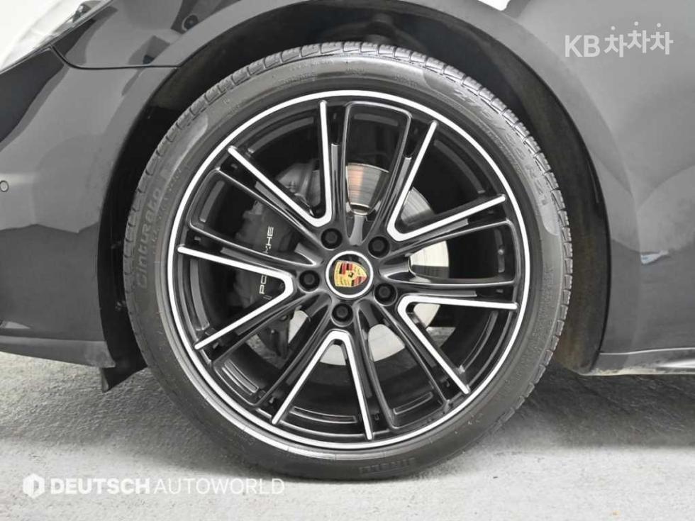 Porsche Panamera — miniaturë 5