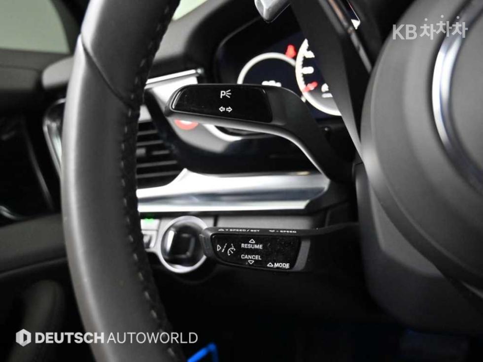 Porsche Panamera — miniaturë 18